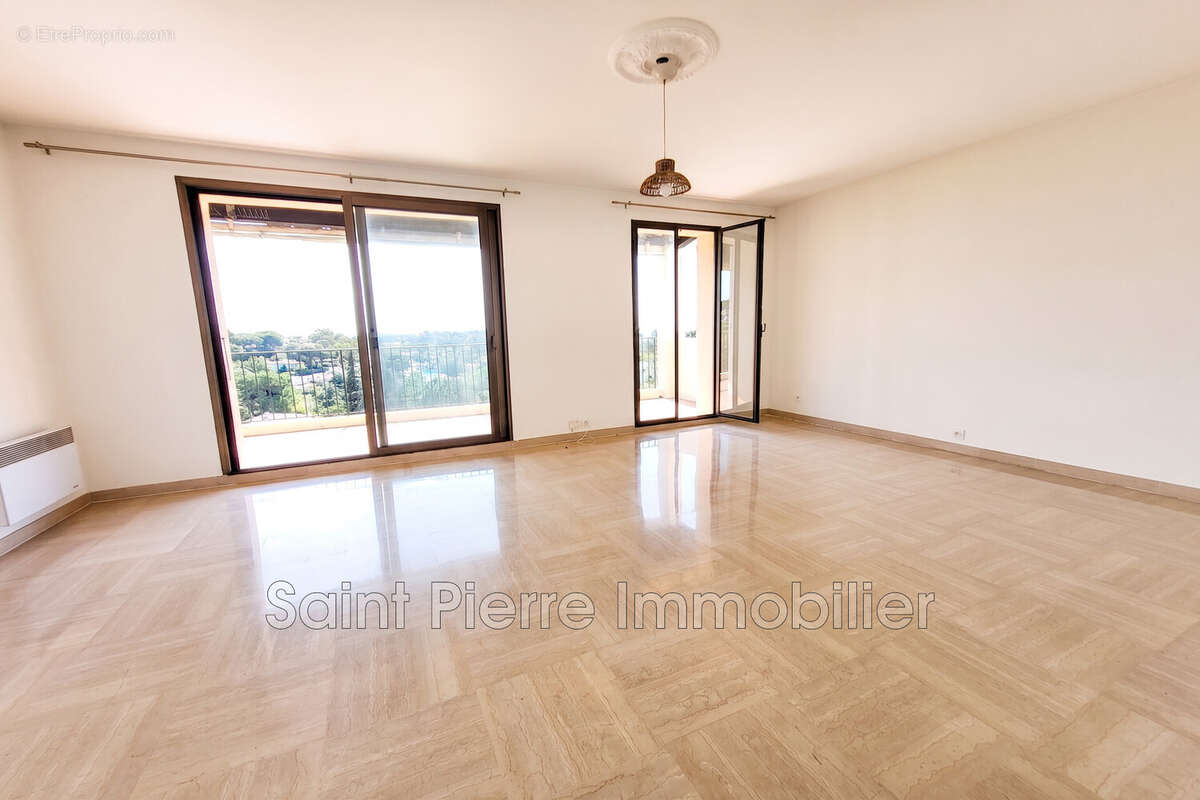 Appartement 63 m² à Villeneuve-Loubet  - photo 2