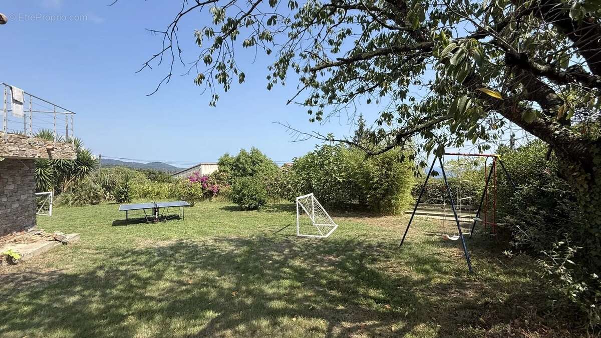 Maison à SANTA-MARIA-POGGIO