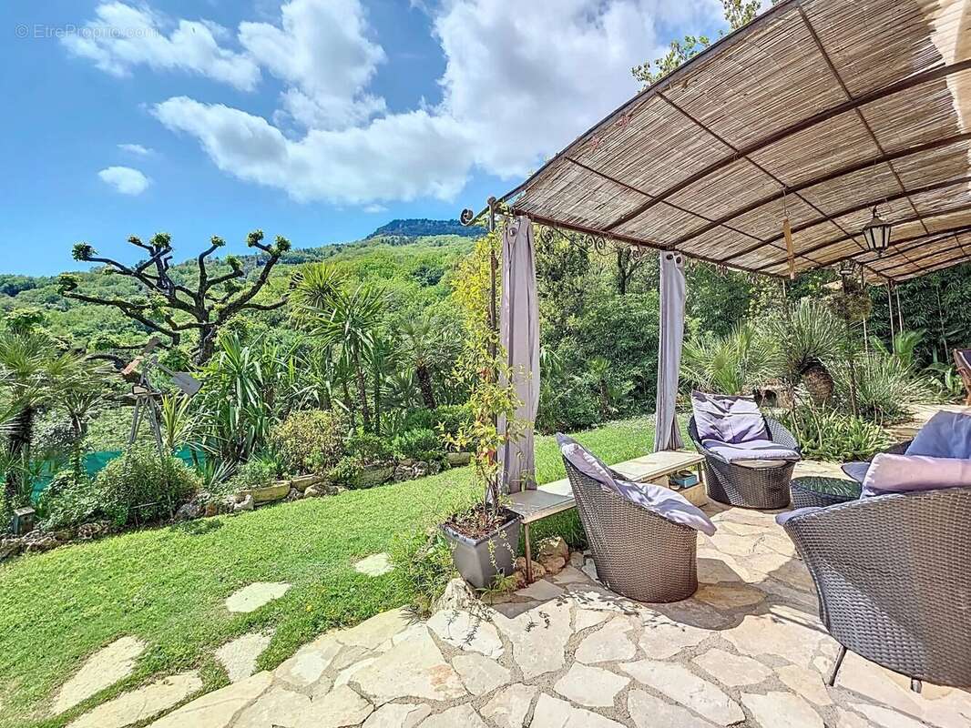 Maison à LE BAR-SUR-LOUP