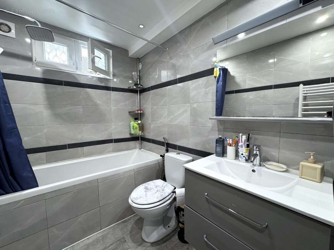 Maison à VITRY-SUR-SEINE