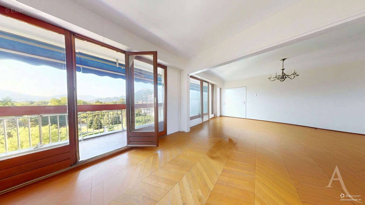 Appartement Saint Egreve 6 pièces 141 m2 Barnave - photo 2
