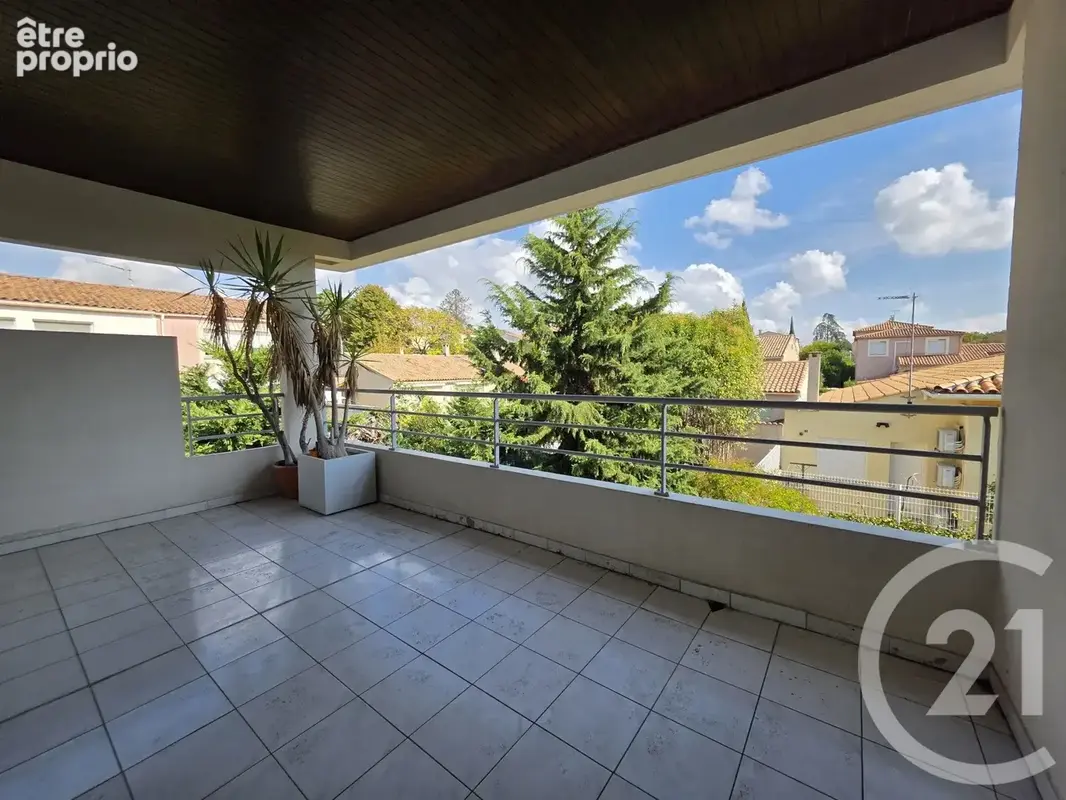 Appartement à SAINT-JEAN-DE-VEDAS