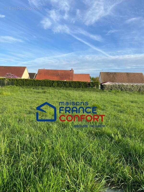 Terrain à LA CHAPELLE-DU-BOIS