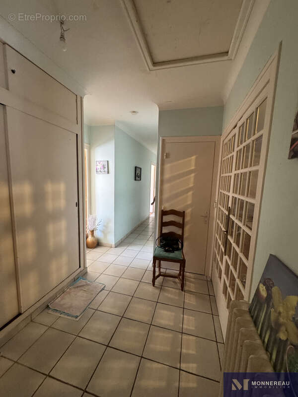 Ensemble immobilier avec local commercial et logement avec jardin - photo 13
