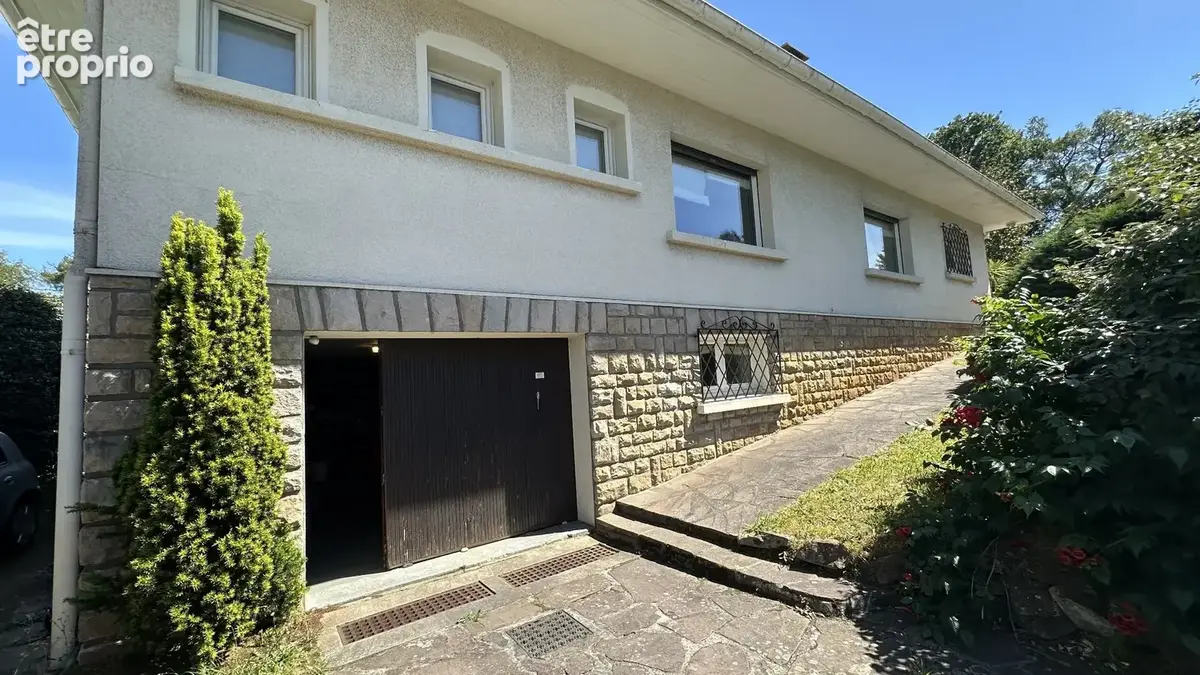 Hossegor  centre-ville / les halles  emplacement rare  villa  200 m² sur terrain 1 140 m²  fort potentiel - photo 4