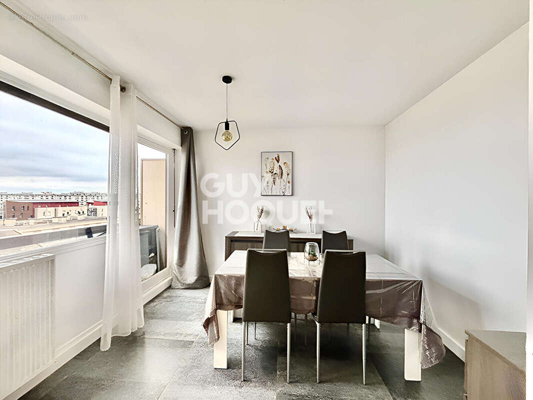 Appartement à RILLIEUX-LA-PAPE