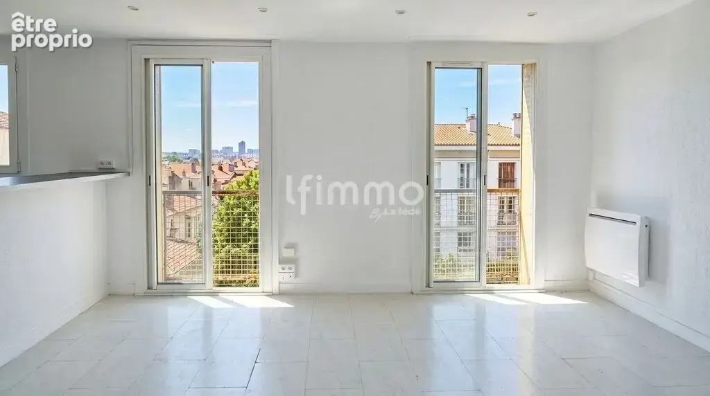 Appartement à MARSEILLE-9E