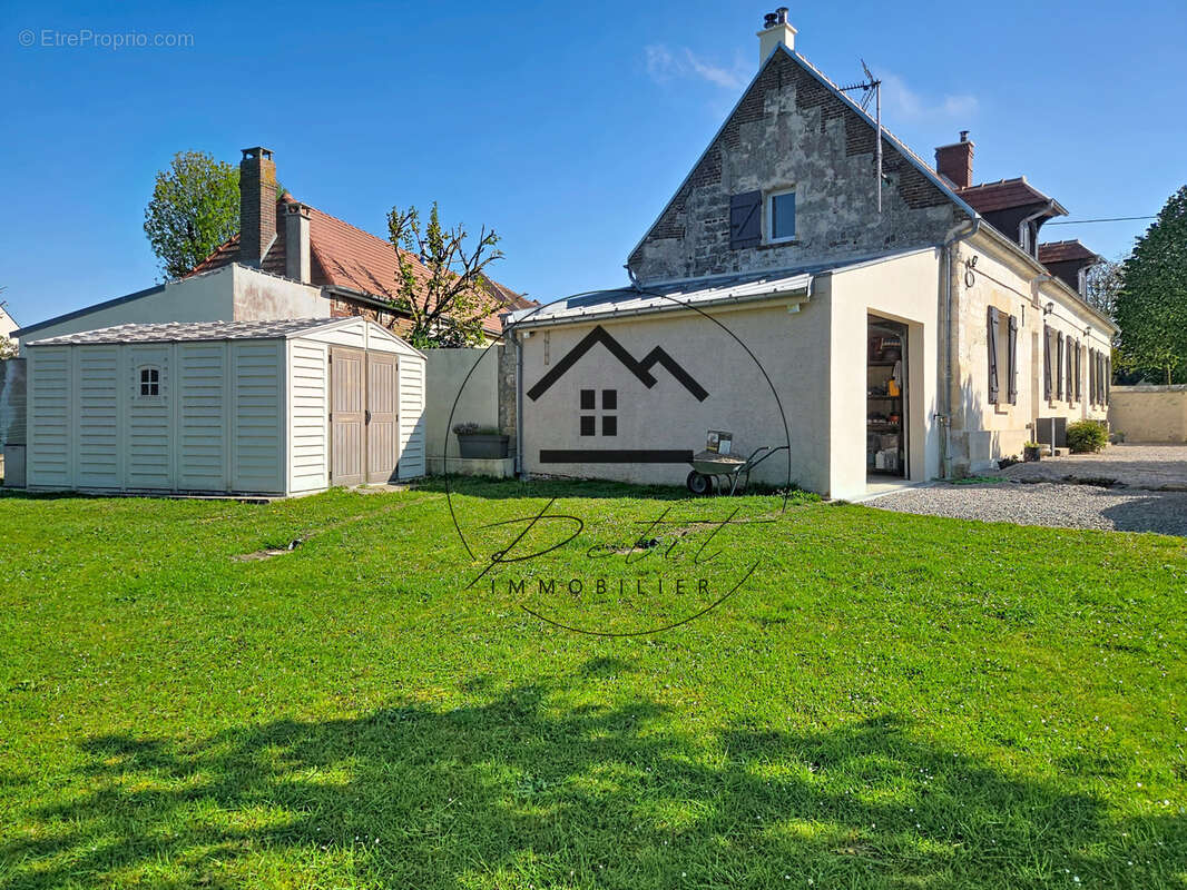 Maison à FOUILLEUSE
