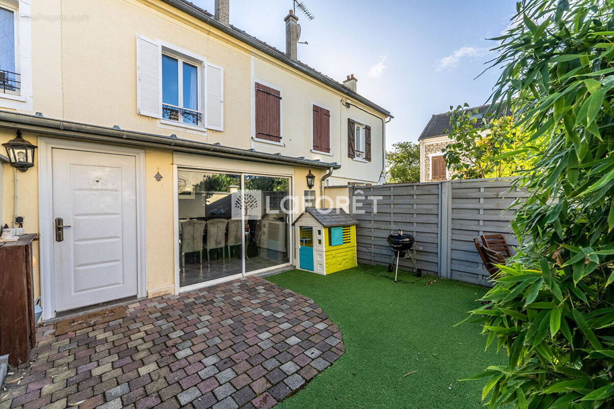 Maison à CONFLANS-SAINTE-HONORINE