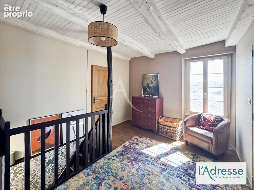 EXCLUSIVITE Élégante Maison en pierre rénovée avec piscine et dépendance - photo 10