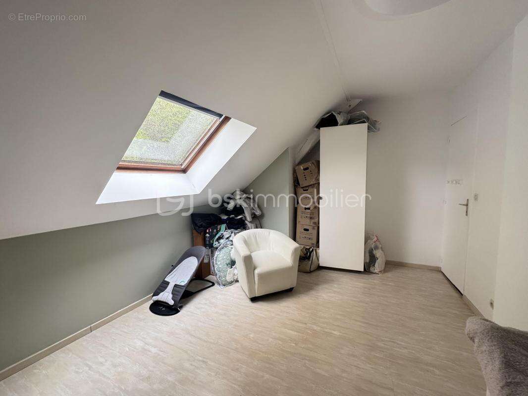 Maison à VERT-LE-GRAND