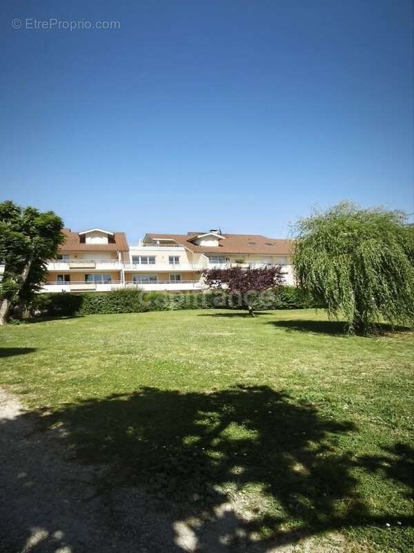 Appartement à RIVES