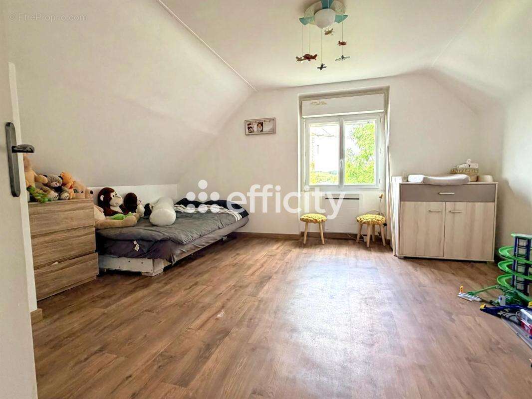 Maison 120 m² à Sizun  - photo 8
