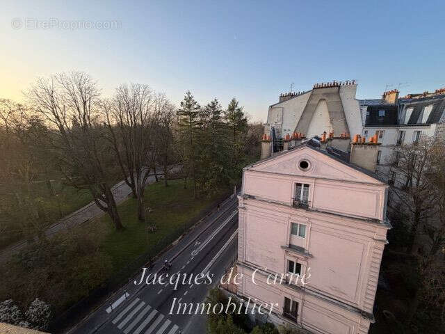 Appartement à PARIS-14E