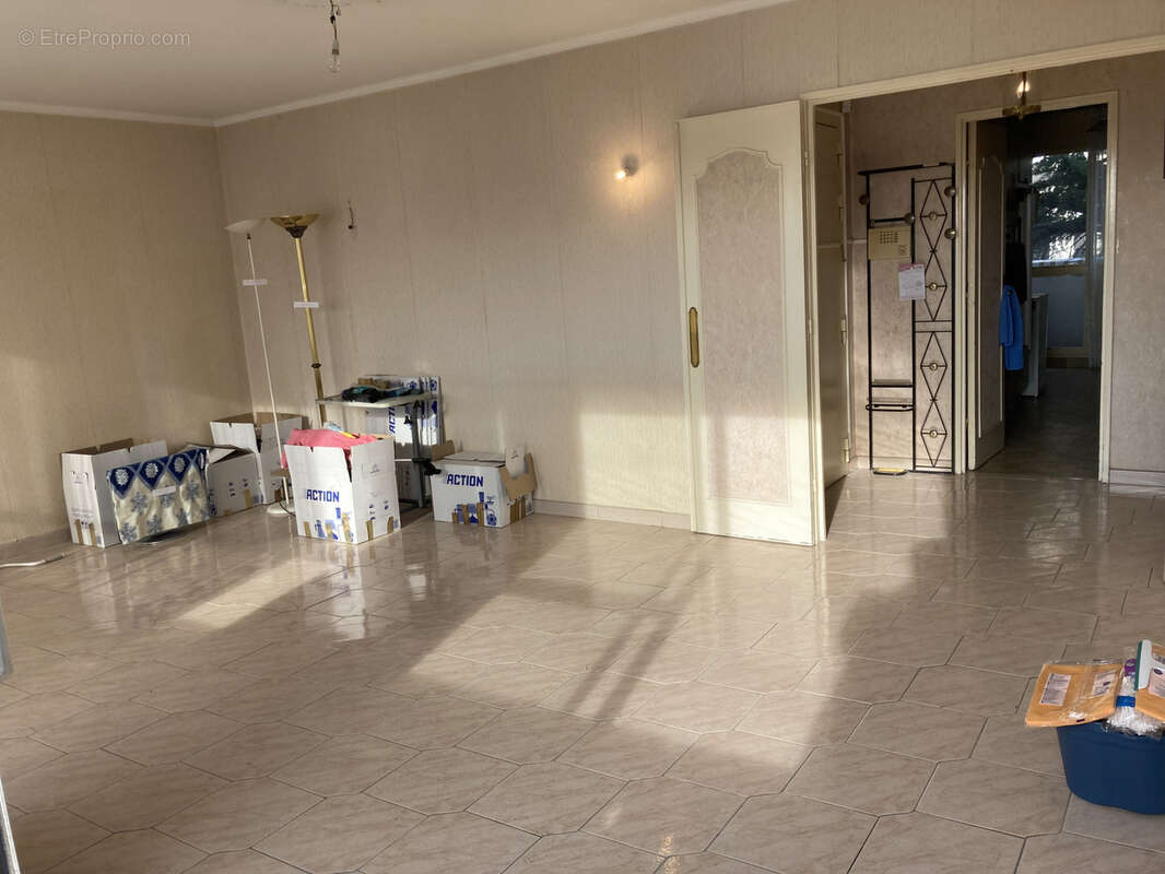 Appartement à SARCELLES