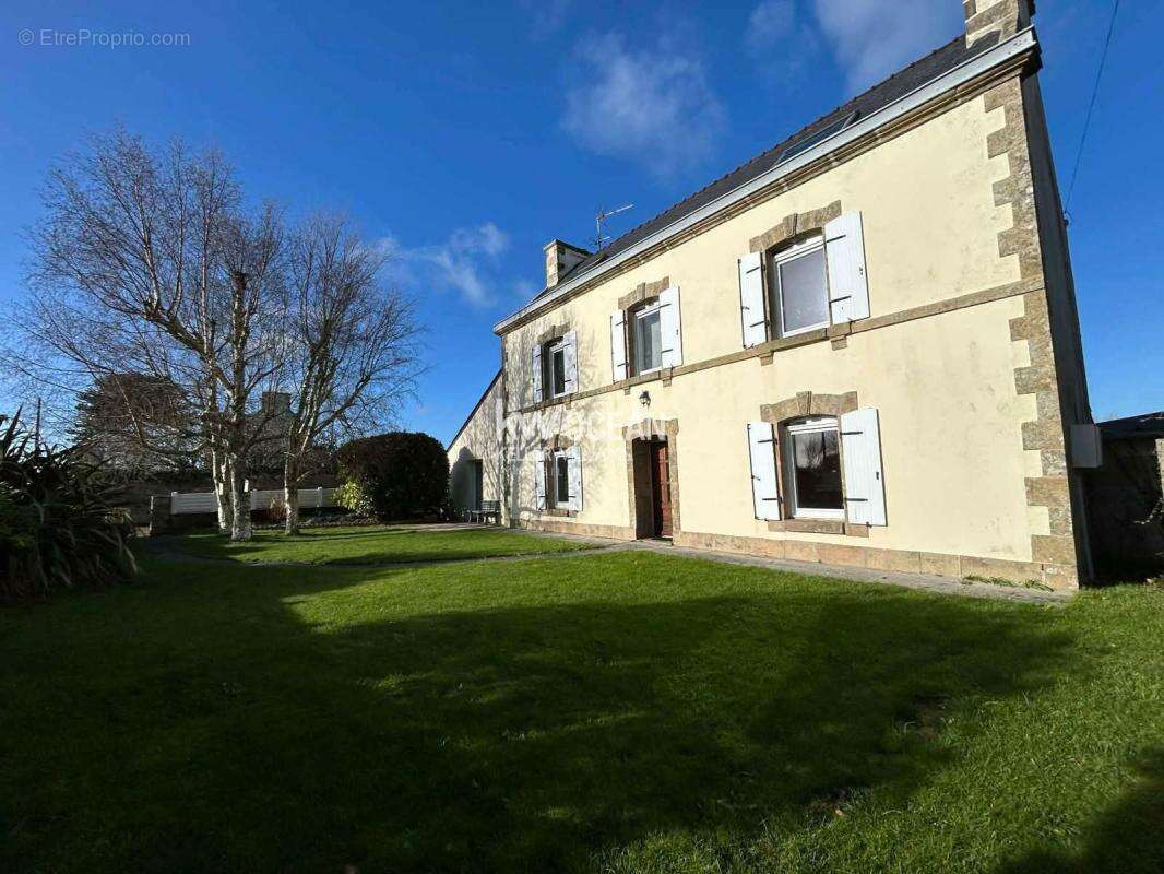 Maison à BEUZEC-CAP-SIZUN