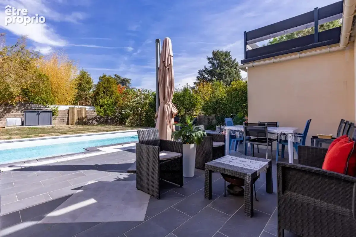 Maison 6 pièces, 155 m² à Nantes avec terrasses, garage, piscine - photo 10