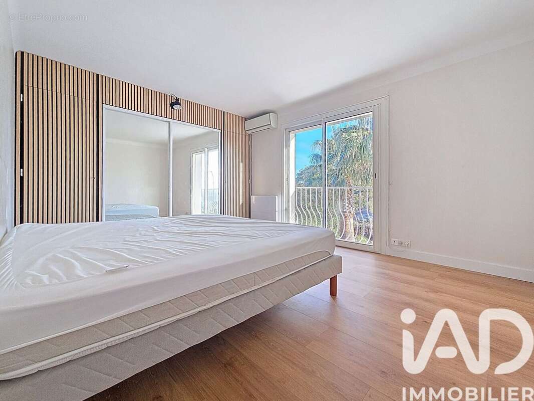 Photo 6 - Maison à ROQUEBRUNE-SUR-ARGENS