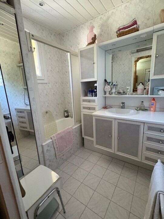 Maison à LES ANGLES