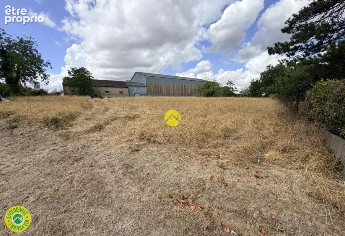 Terrain constructible 4190 m² - photo 2