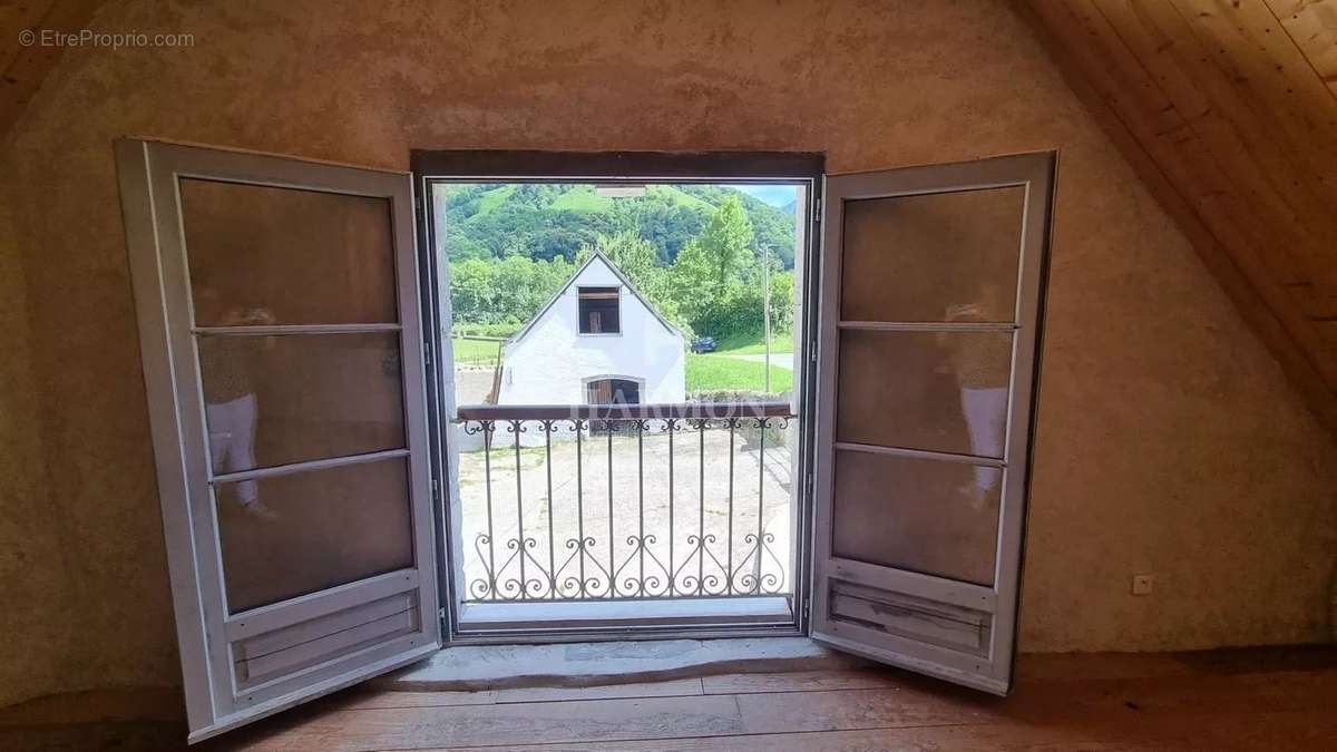 Maison à LANNE-EN-BARETOUS