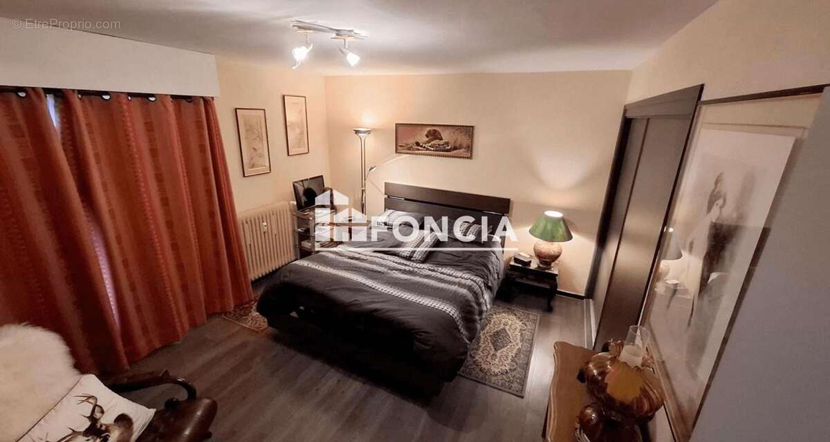 Appartement à PEONE