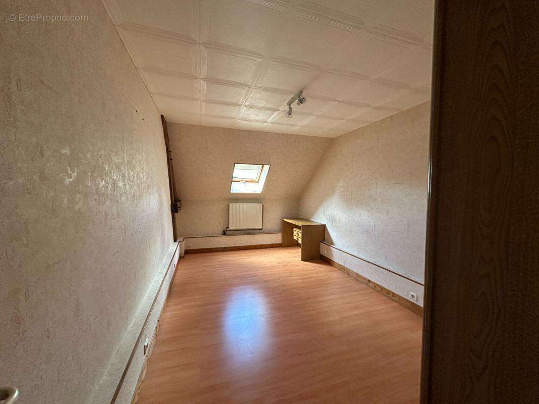 Maison de bourg  de 123 m² à Vicq sur Nahon (36600) - photo 13