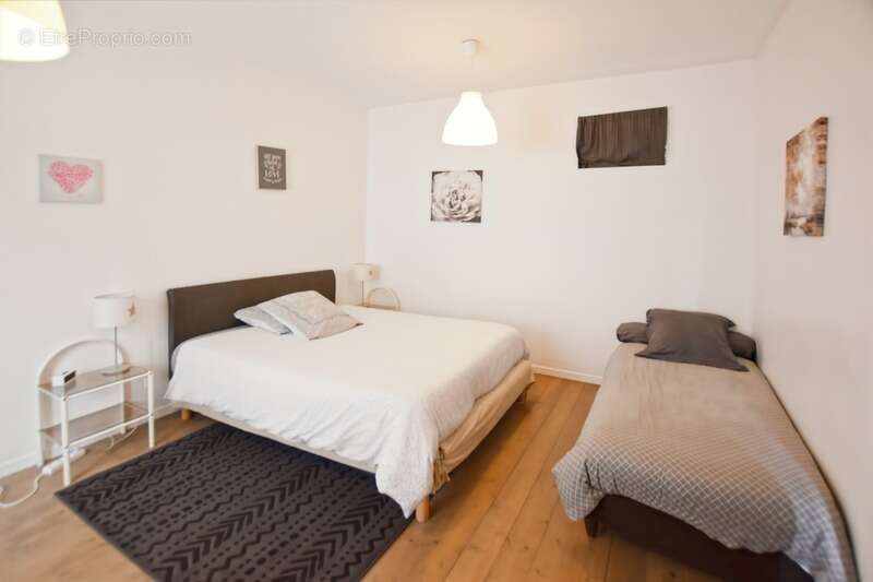 Maison à SAINT-SERNIN-DU-PLAIN