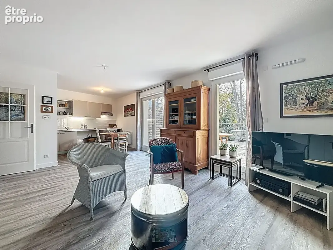 Appartement t2 - grande terrasse  - 2 parking - photo 3