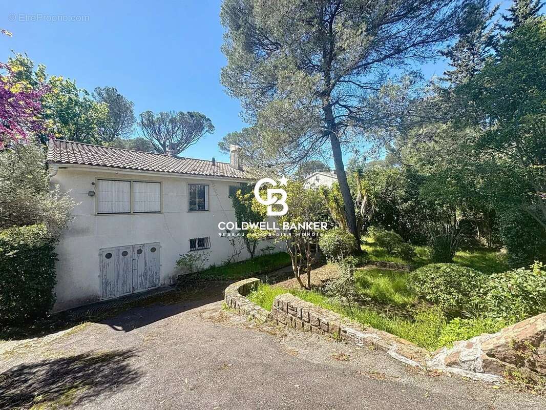 Maison à SAINT-RAPHAEL