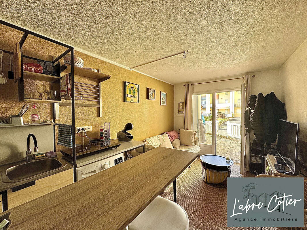 Pièce de vie - Appartement à SAINT-HILAIRE-DE-RIEZ