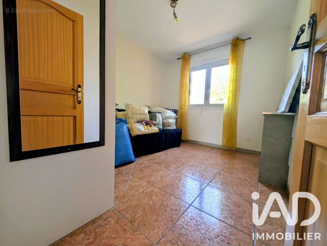 Maison 133 m² à Saint-Laurent-De-La-Salanque  - photo 8