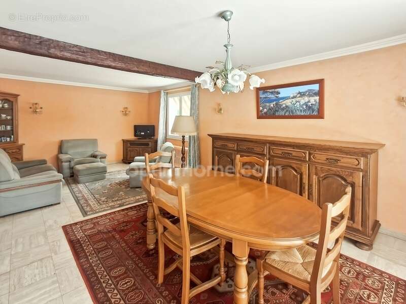 Maison familiale composée de 5 chambres dans un cadre privilégie - photo 3