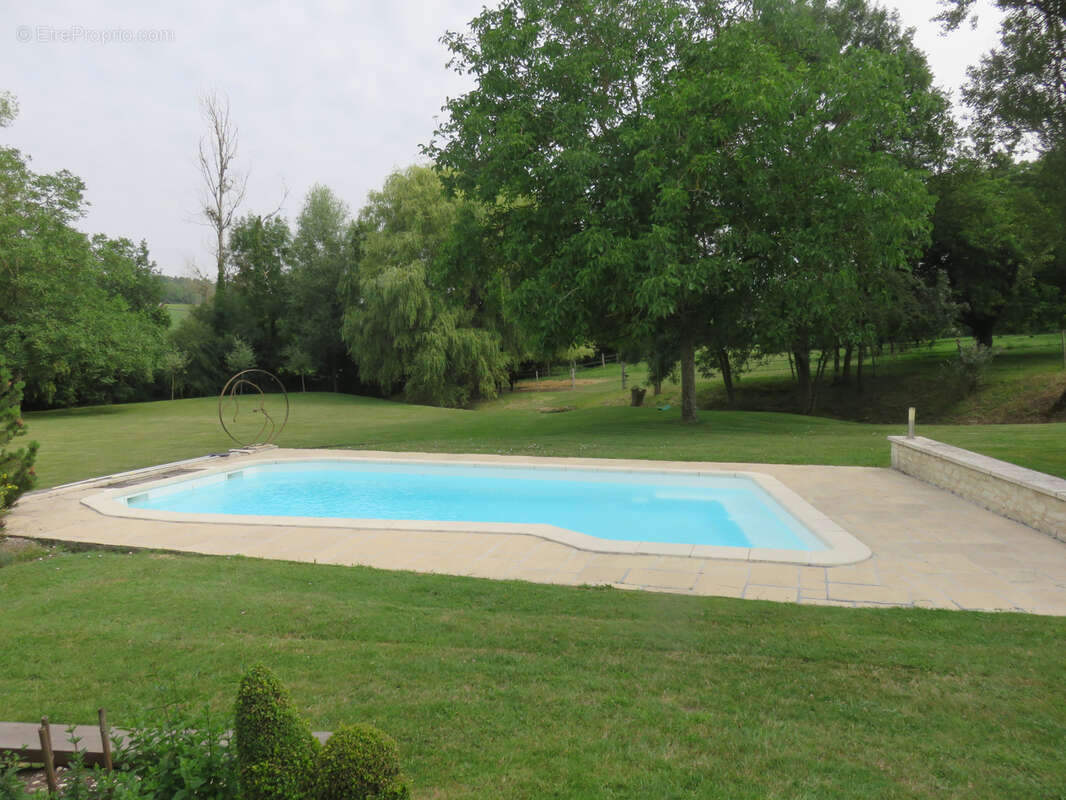 Maison à CHATELLERAULT