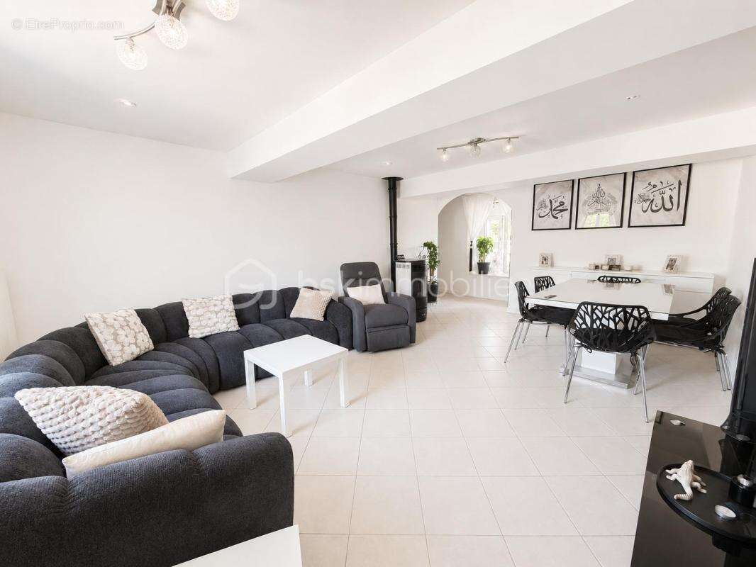 Maison avec deux appartements – Terrain 993 m² – Idéal famille, investissement ou projet locatif - photo 7