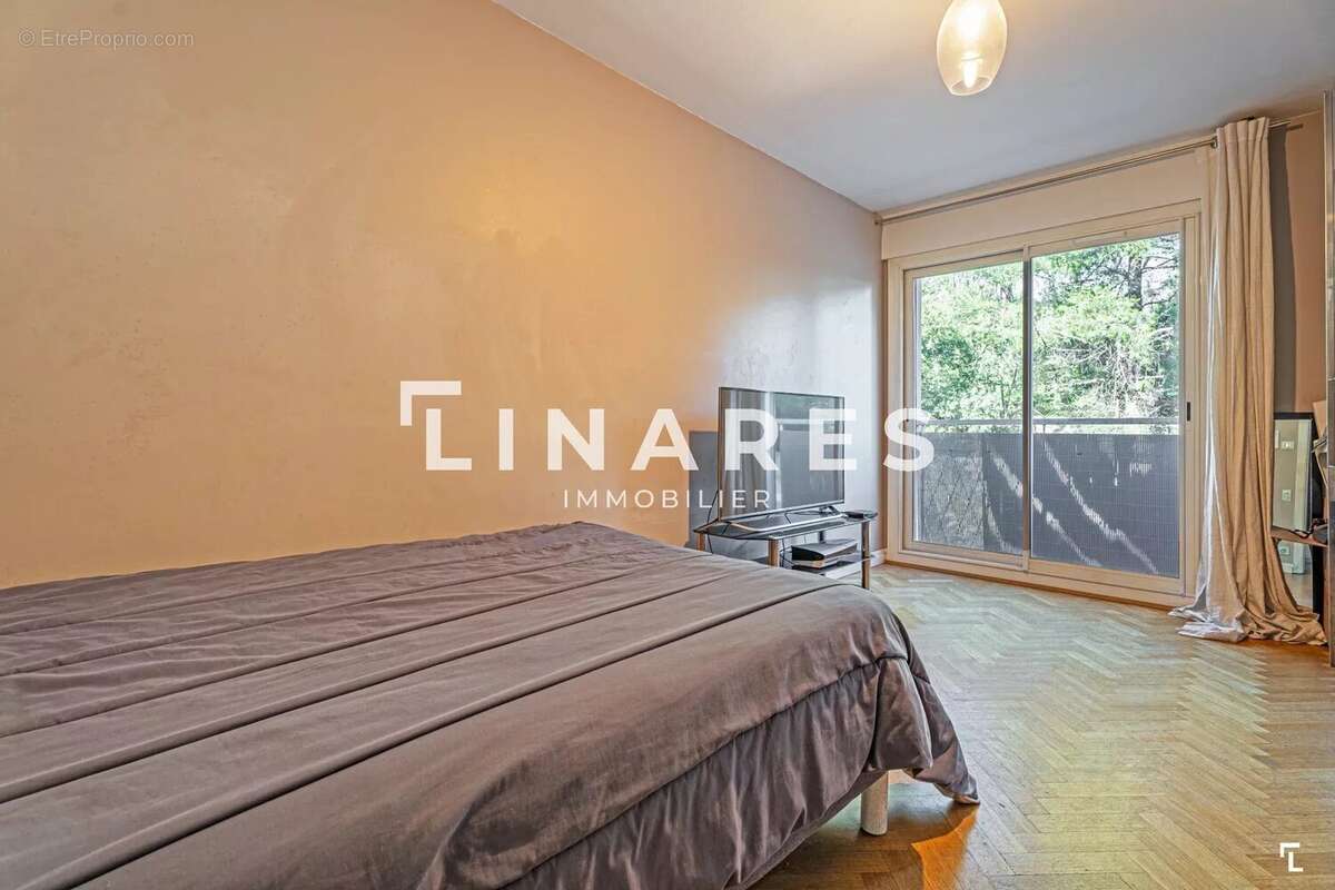 LE  SEDUISANT - Appartement T3 de 85m2  - Terrasse - Cave - 13008 - photo 9