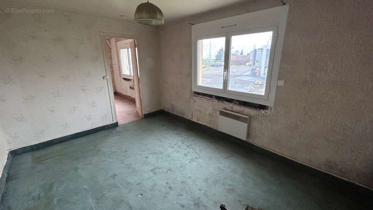 Maison à SARGE-LES-LE-MANS