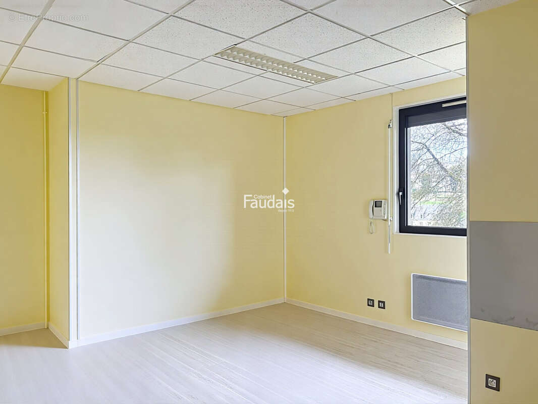 Commerce 116 m² à Coutances  - photo 8