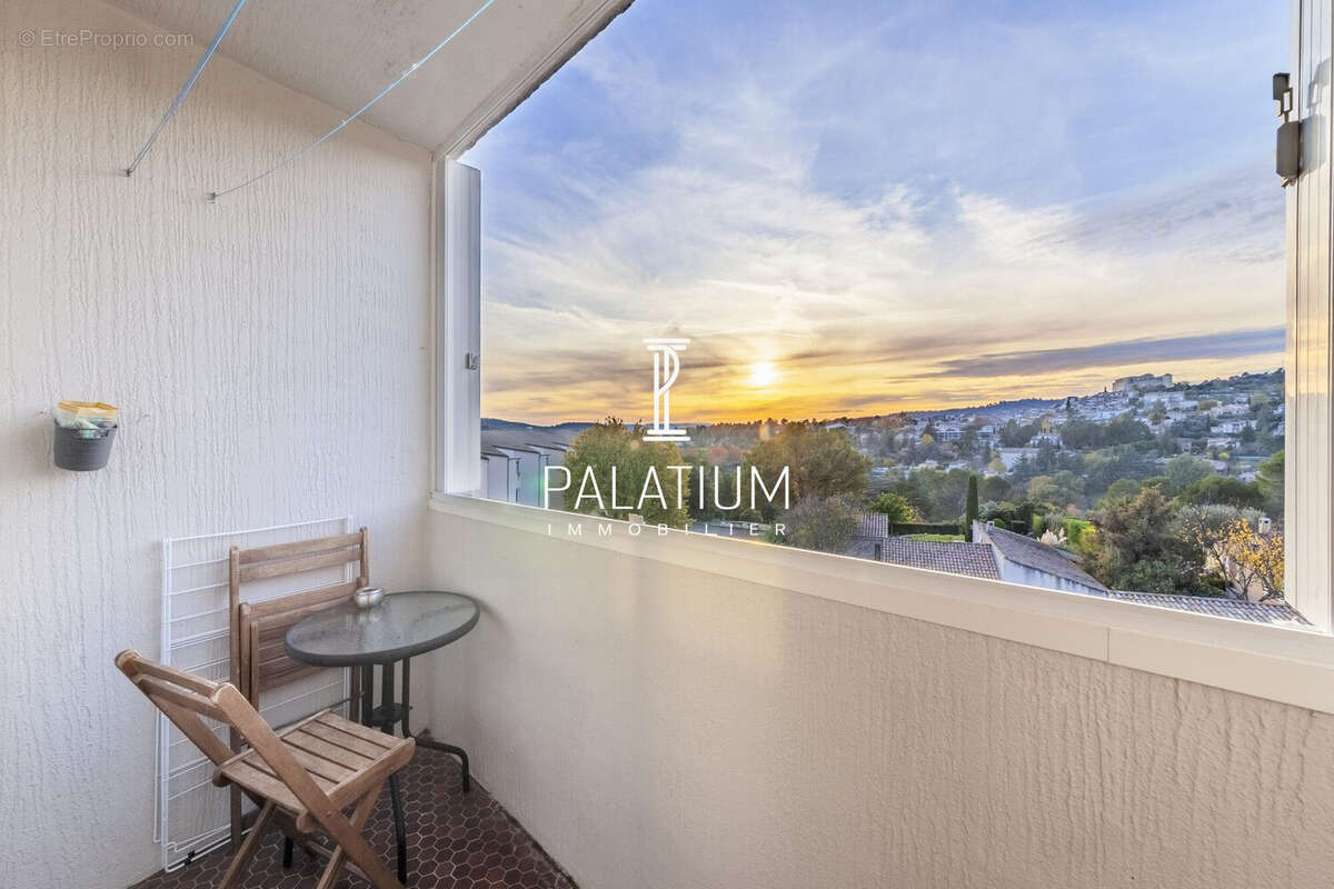 Appartement à GREOUX-LES-BAINS