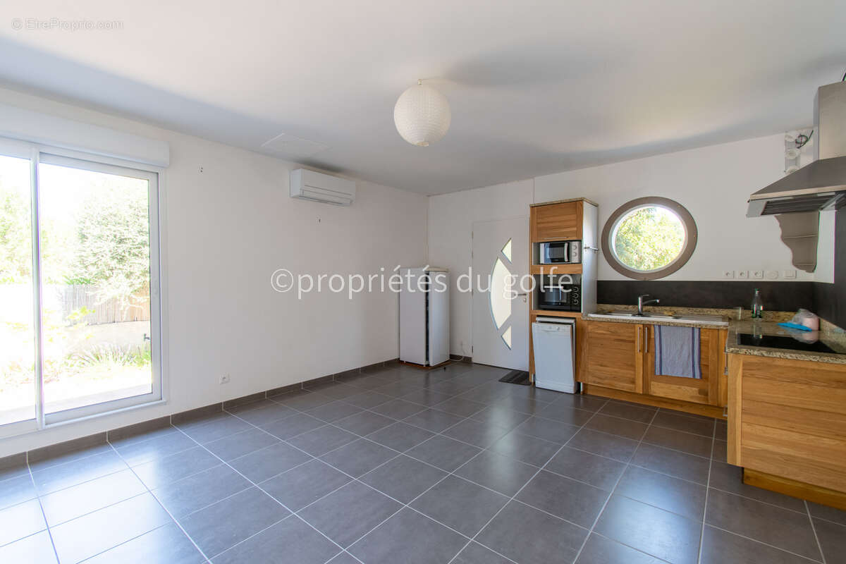 Maison à BALARUC-LE-VIEUX