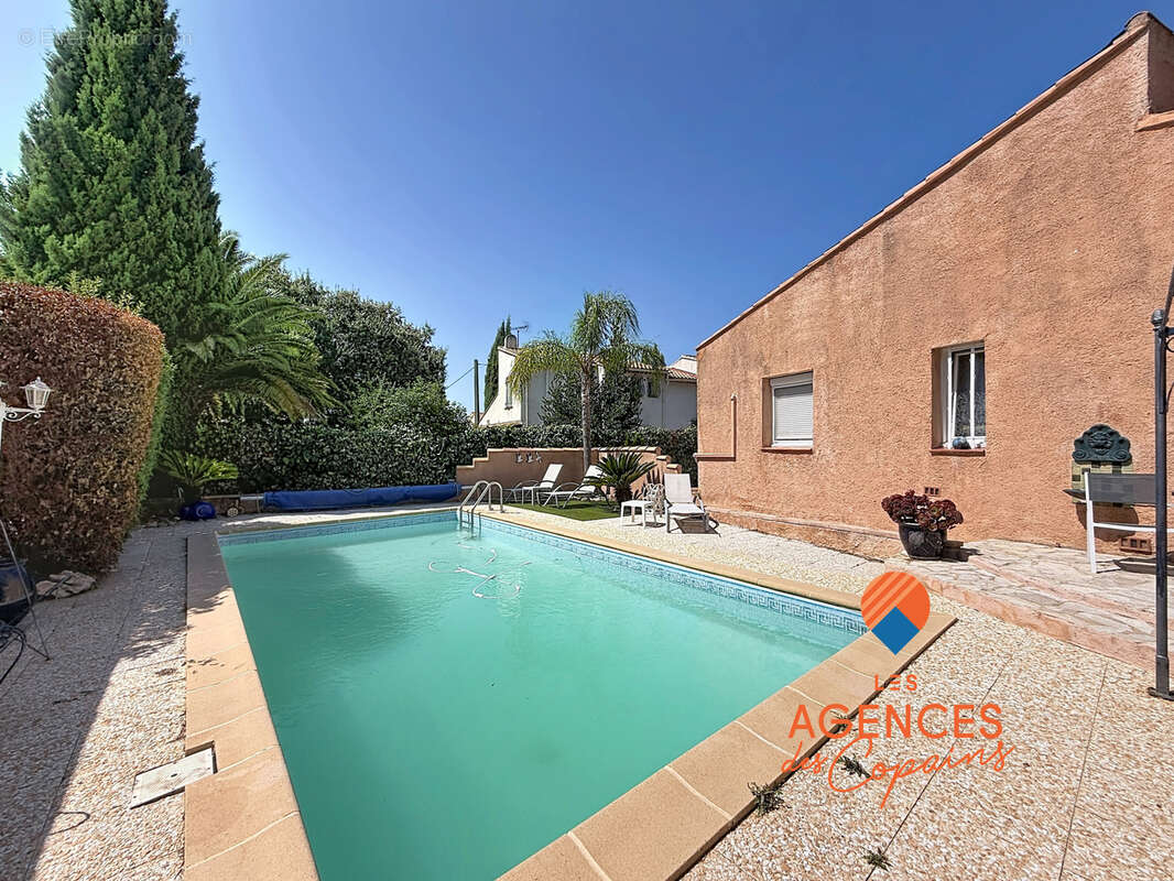 Six-fours-les-plages, le verger, villa t6 avec piscine, au calme, centre-ville  a pied - photo 7