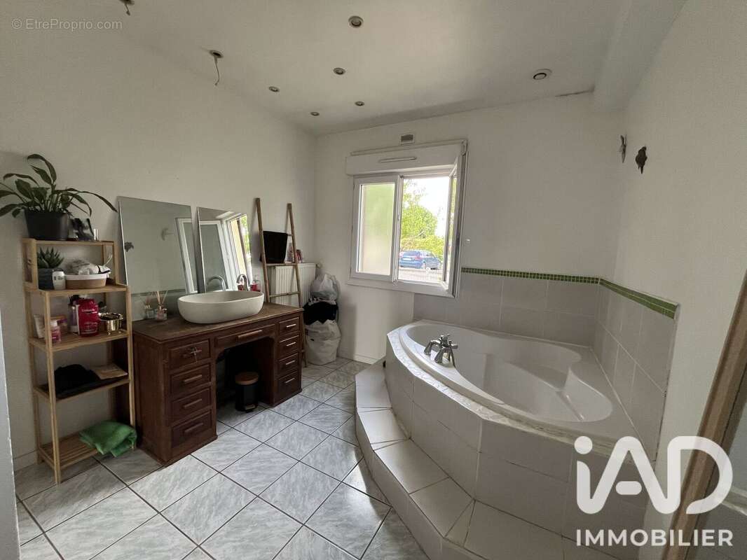 Maison 110 m² à Chatenay-Sur-Seine  - photo 6