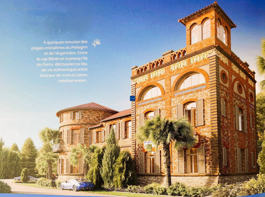 Appartement à LA LONDE-LES-MAURES