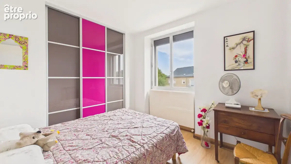 Maison 6 pièces - Centre du village - Parc arboré - photo 13