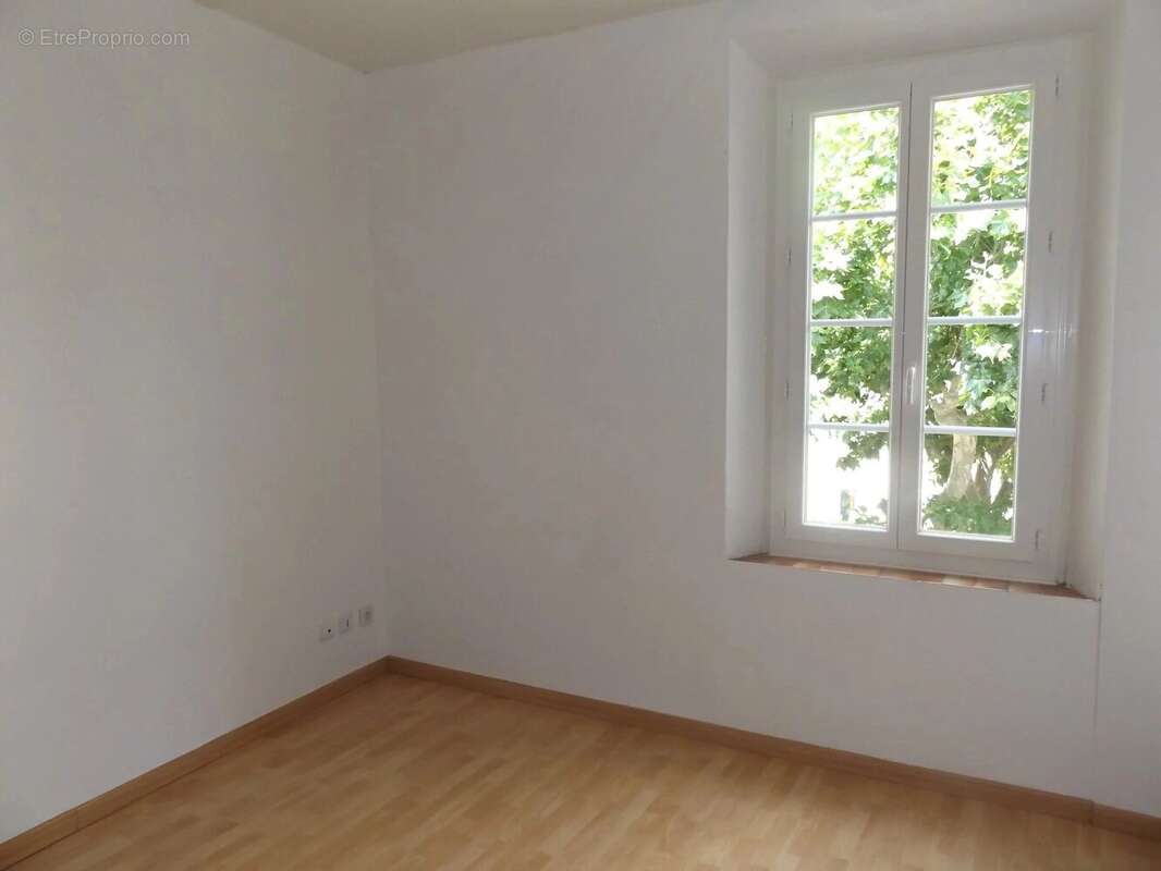 Maison à AZILLE