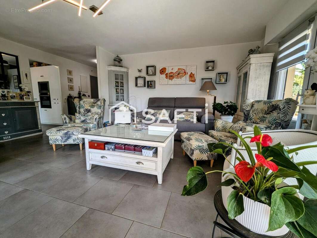 Photo 3 - Appartement à SAINT-RAPHAEL