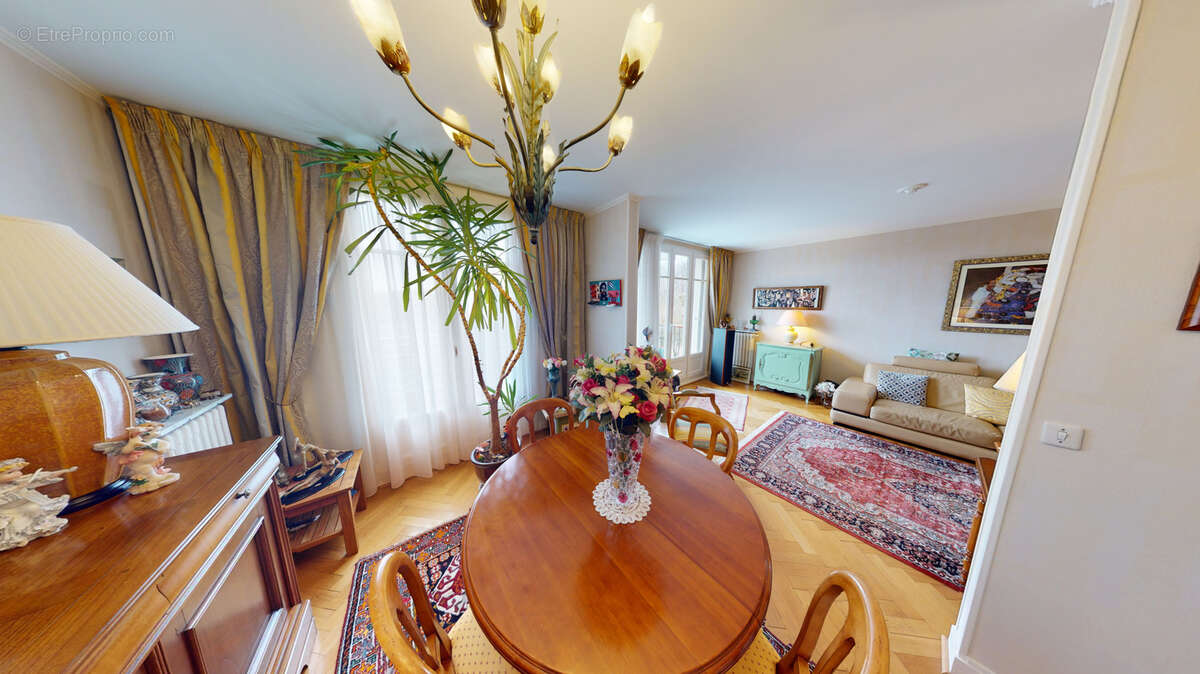 Appartement à BOUGIVAL