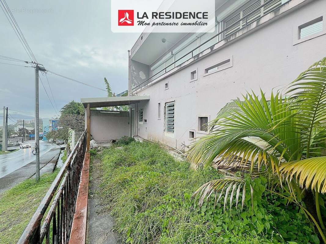 Commerce à FORT-DE-FRANCE