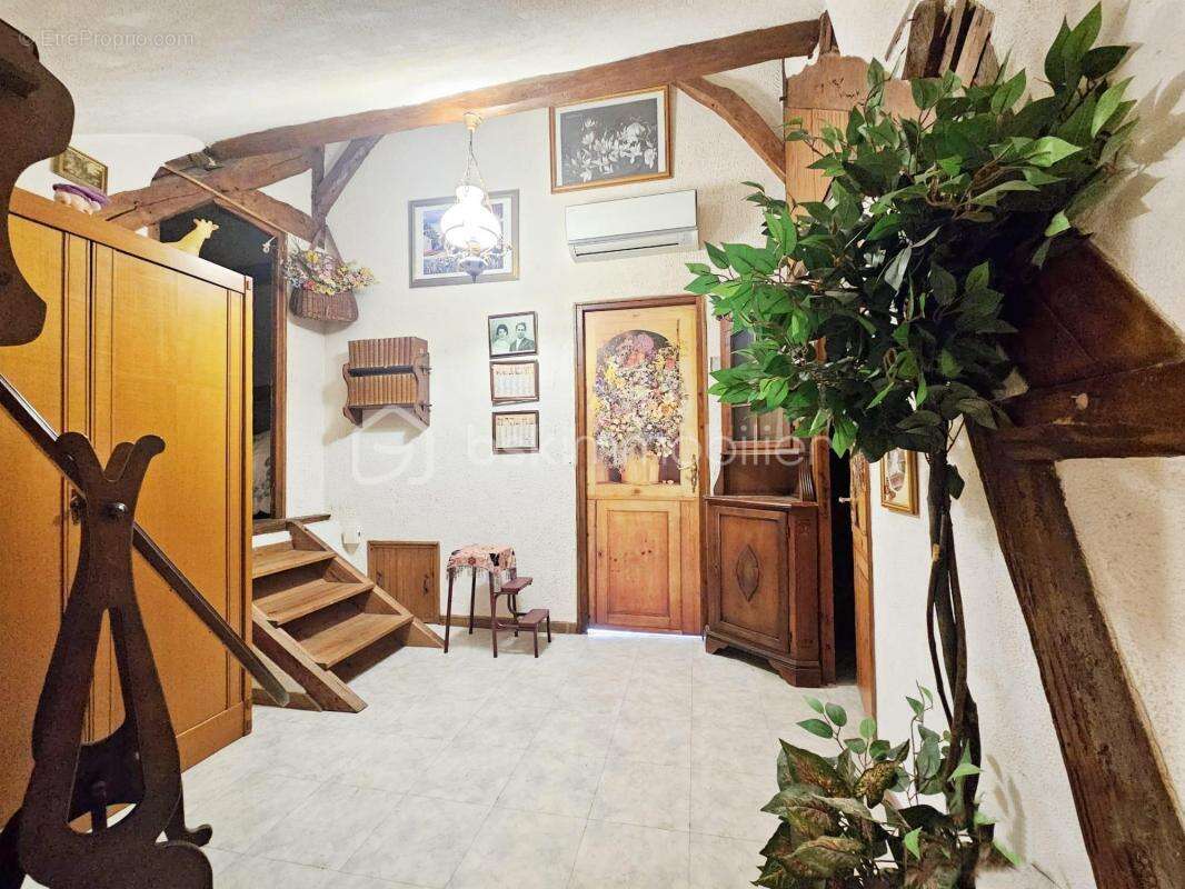 Maison à SAINT-GONDON