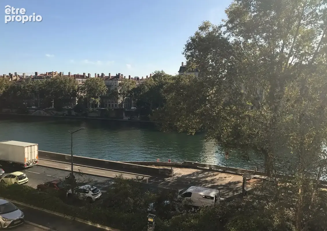 Appartement T4 de 94 m2, quai de Saône, Lyon 5 - photo 4